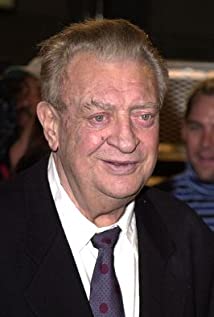 How tall is Rodney Dangerfield?